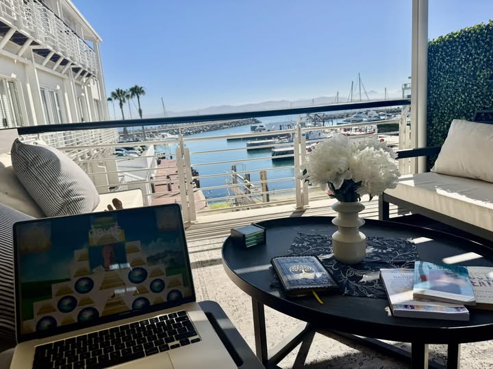 From Cape Town to the Inner Universe Reflections on Light, Love, and Awakening